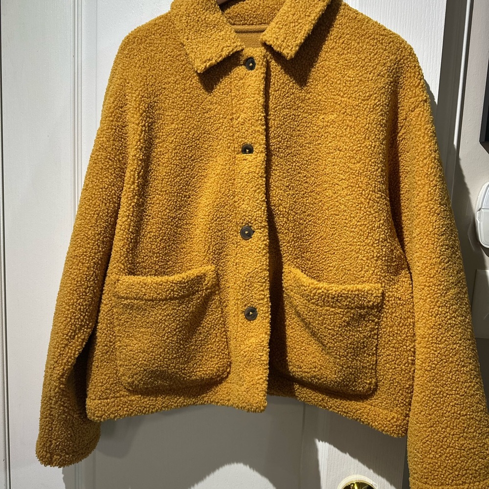 Uniqlo Cozy Mustard Sherpa Jacket